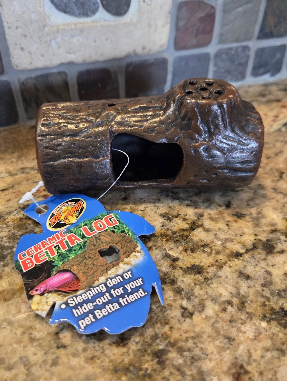 Zoo Med Ceramic Betta Log Aquarium Fish Tank Ornament Brown 4.25 in, Small 